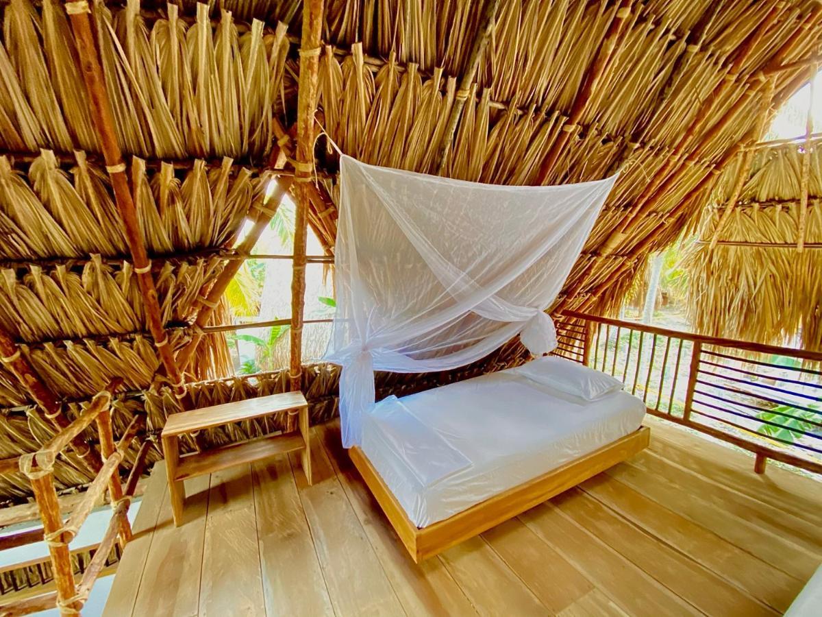 ホテル Isla Fuerte - Wiji Island House Puerto Limon エクステリア 写真