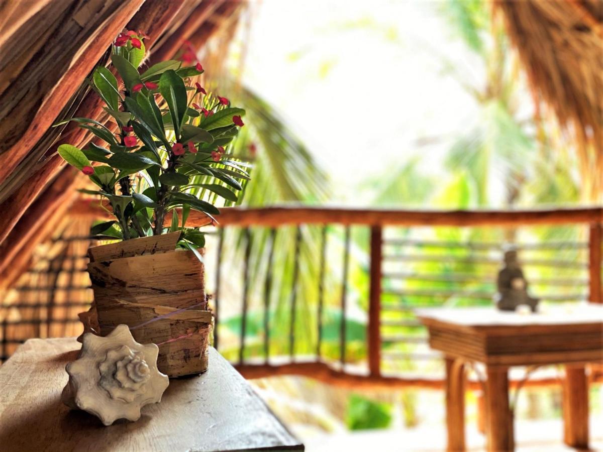 ホテル Isla Fuerte - Wiji Island House Puerto Limon エクステリア 写真